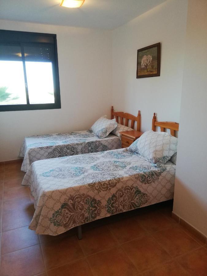Bajo Con Jardín Propio En Valle Del Golf!! Apartamento